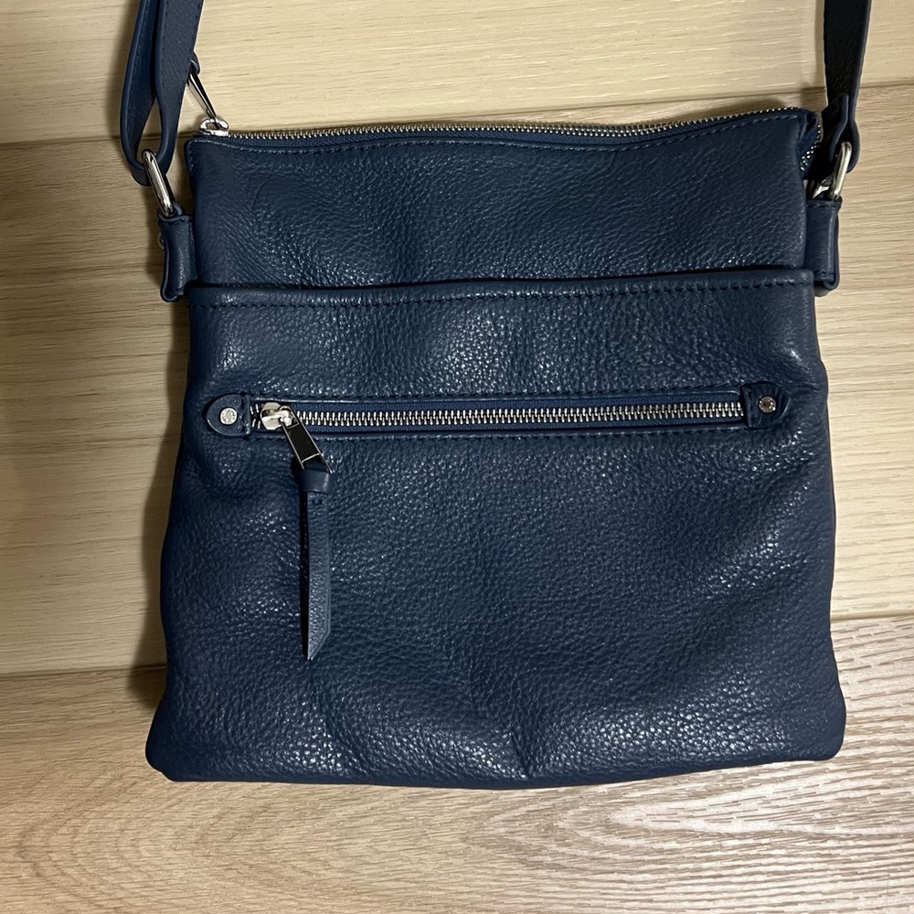 Danier Leather Bag Medium blue / navy